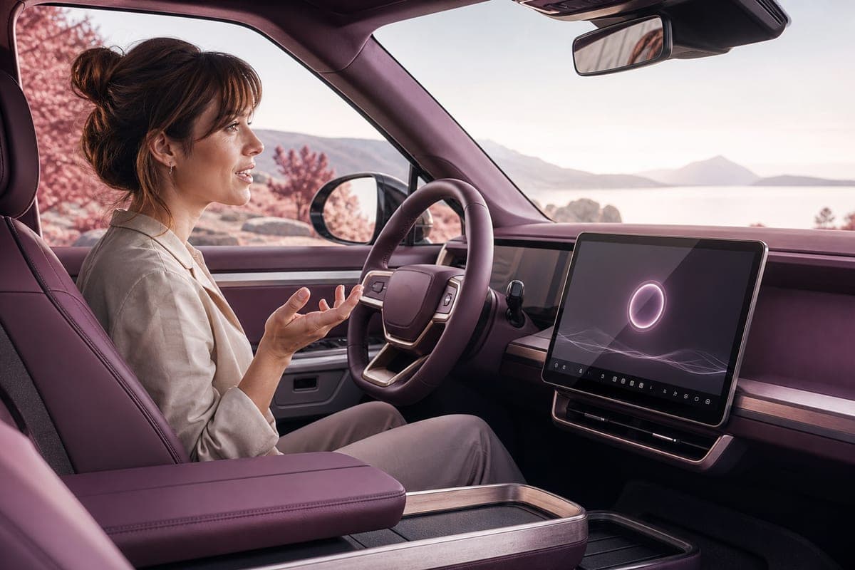 Brief IA : Rivian prépare l'intégration d'agents IA tiers avec des garde-fous